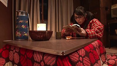 Валкан секс во тројка на жешкото азиско бебе