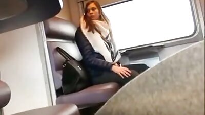 Девојка пипкаше и заебана во метро